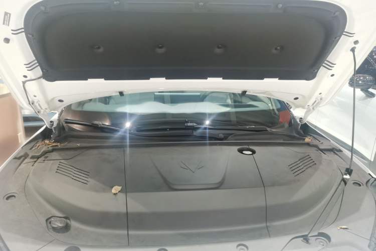 Used ARCFOX Alpha S5 2024 560MAX 185kW Engine Bay