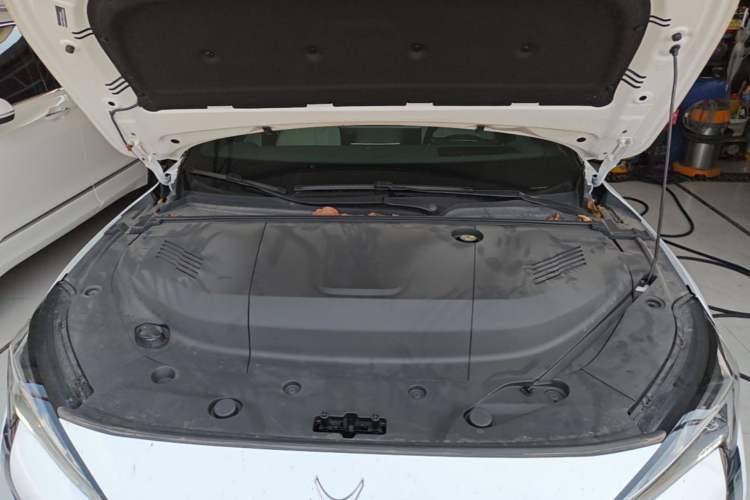 Used ARCFOX Alpha S5 2024 560MAX 185kW Engine Bay