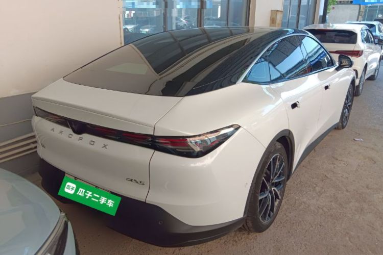 Used ARCFOX Alpha S5 2024 560MAX 185kW Exterior 5