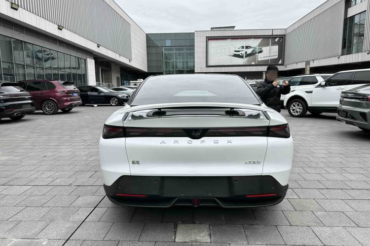 Used ARCFOX Alpha S5 2024 708MAX 200kW Exterior 7