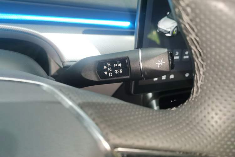 Used ARCFOX Alpha S5 2024 560MAX 185kW Gear Lever