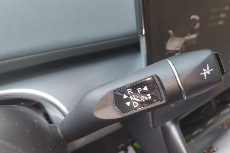 Used ARCFOX Alpha S5 2024 560MAX 185kW Gear Lever
