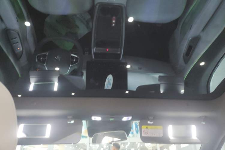 Used ARCFOX Alpha S5 2024 560MAX 185kW Headliner