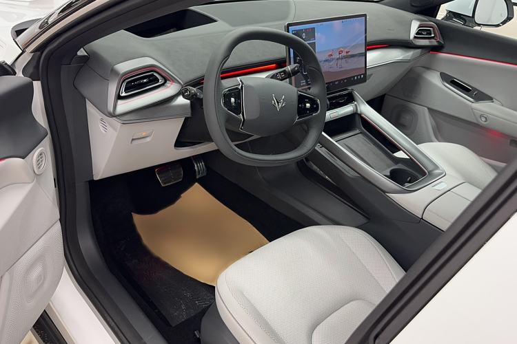Used ARCFOX Alpha S5 2024 560MAX 185kW Interior 3