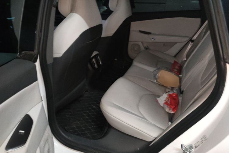 Used ARCFOX Alpha S5 2024 560PRO 185kW Interior 4