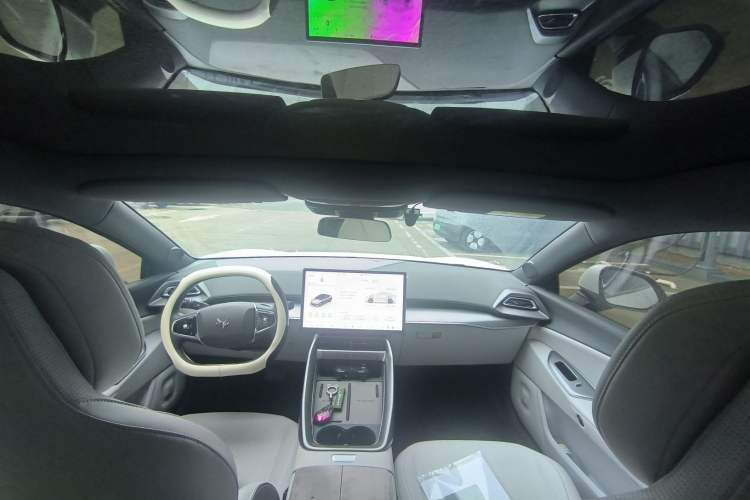 Used ARCFOX Alpha S5 2024 560PRO 185kW Interior 5