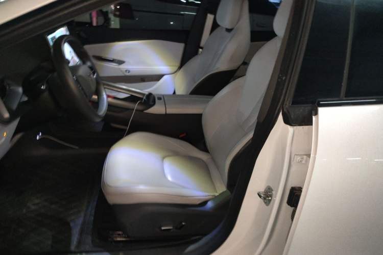Used ARCFOX Alpha S5 2024 560PRO 185kW Left Front Seat