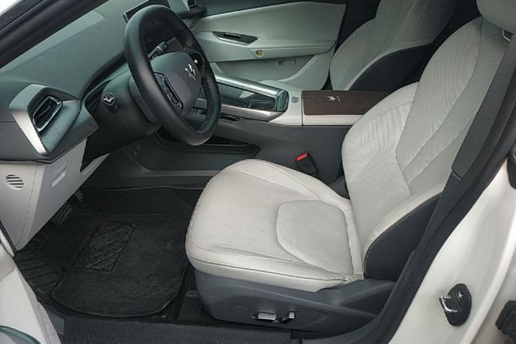 Used ARCFOX Alpha S5 2024 560PRO 185kW Left Front Seat