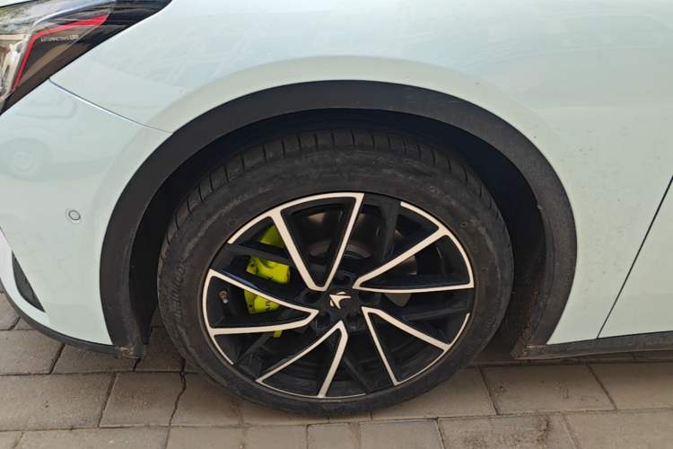Used ARCFOX Alpha S5 2024 650ULTRA 390kW Left Front Wheel Hub