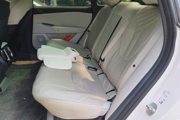 Used ARCFOX Alpha S5 2024 560MAX 185kW Left Rear Seat