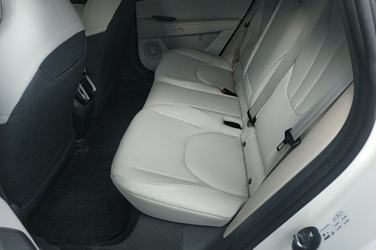 Used ARCFOX Alpha S5 2024 560PRO 185kW Left Rear Seat