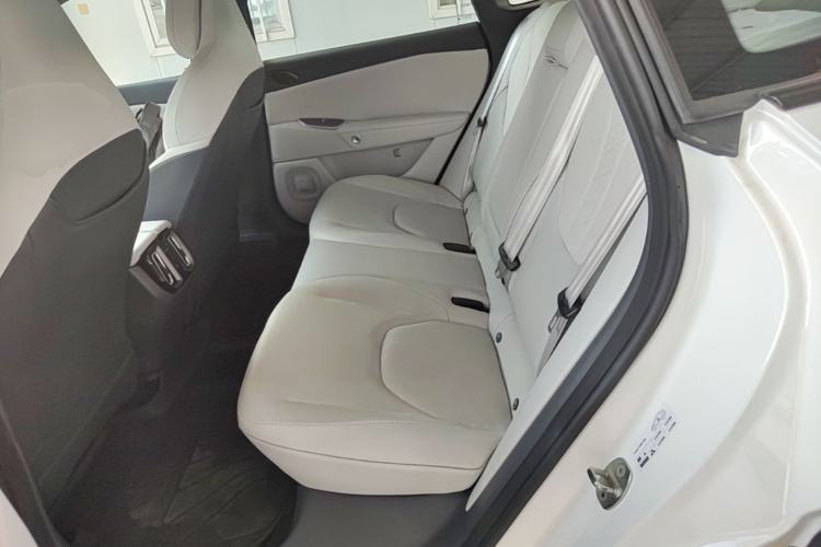 Used ARCFOX Alpha S5 2024 708MAX 200kW Left Rear Seat