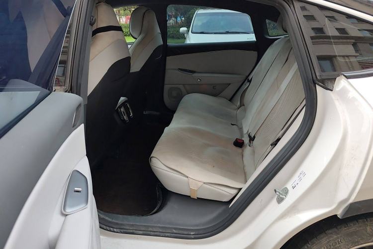 Used ARCFOX Alpha S5 2024 708MAX 200kW Left Rear Seat
