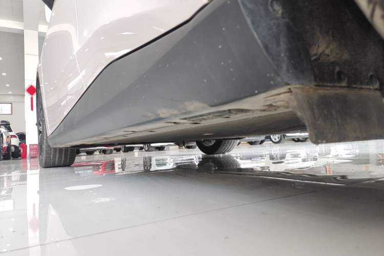 Used ARCFOX Alpha S5 2024 560MAX 185kW Left Side Sill
