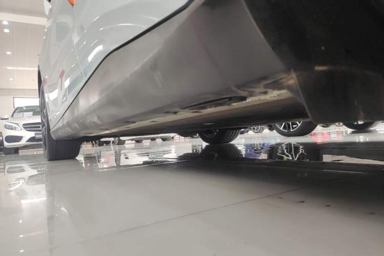 Used ARCFOX Alpha S5 2024 708MAX 200kW Left Side Sill