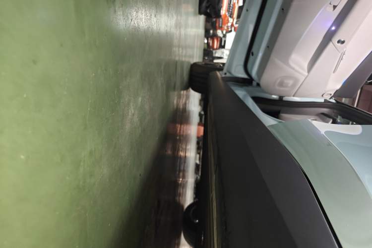Used ARCFOX Alpha S5 2024 560MAX 185kW Left Side Sill