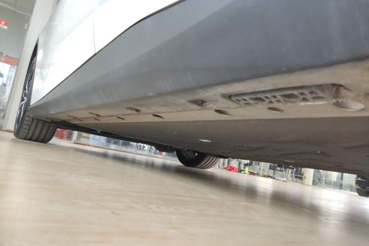 Used ARCFOX Alpha S5 2024 708MAX 200kW Left Side Sill