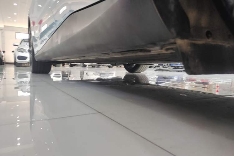 Used ARCFOX Alpha S5 2024 708MAX 200kW Left Side Sill