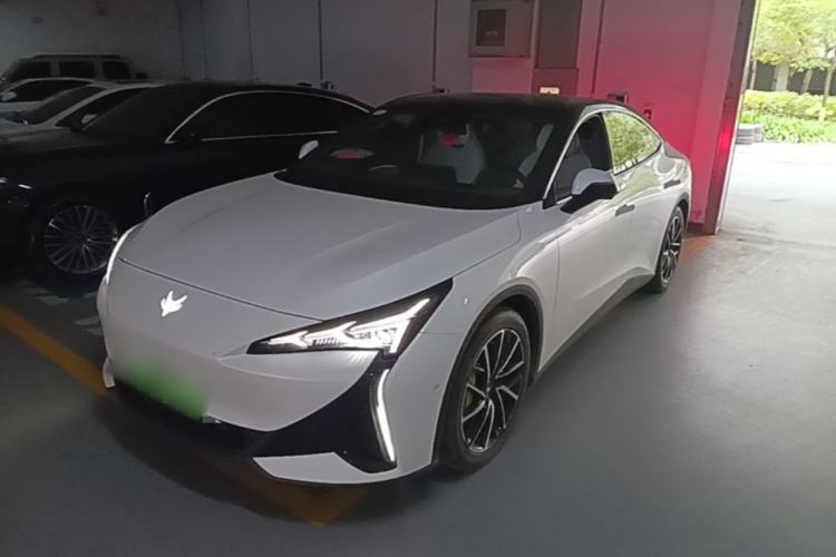 ARCFOX Alpha S5 2024 560MAX 185kW