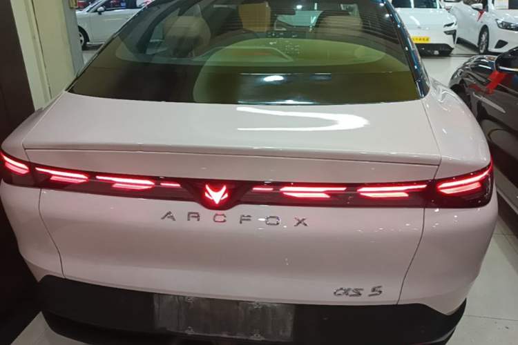 Used ARCFOX Alpha S5 2024 708MAX 200kW Rear