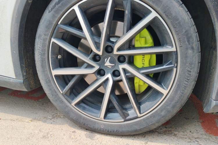 Used ARCFOX Alpha S5 2024 560MAX 185kW Right Front Wheel Hub