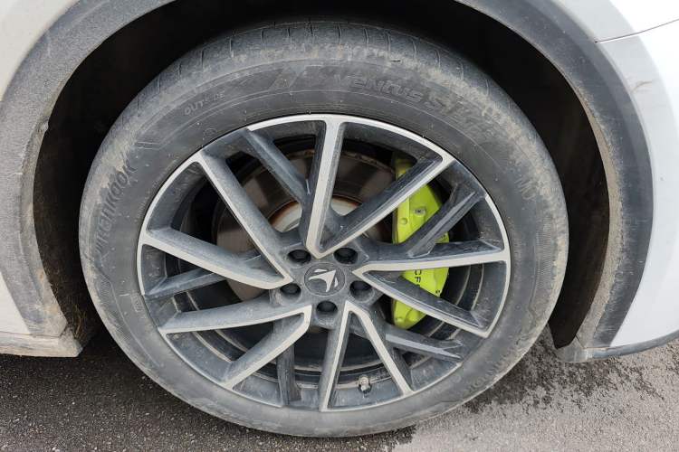 Used ARCFOX Alpha S5 2024 708MAX 200kW Right Front Wheel Hub