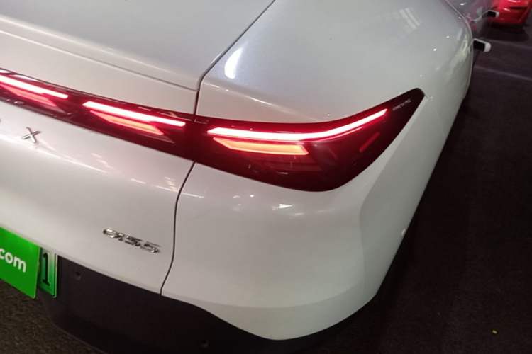 Used ARCFOX Alpha S5 2024 708MAX 200kW Right Rear Taillight