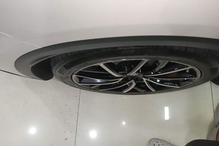 Used ARCFOX Alpha S5 2024 708MAX 200kW Right Rear Wheel Hub