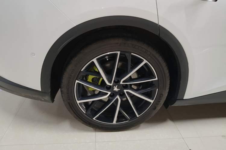 Used ARCFOX Alpha S5 2024 560MAX 185kW Right Rear Wheel Hub