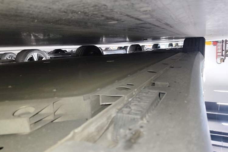 Used ARCFOX Alpha S5 2024 560PRO 185kW Right Side Sill