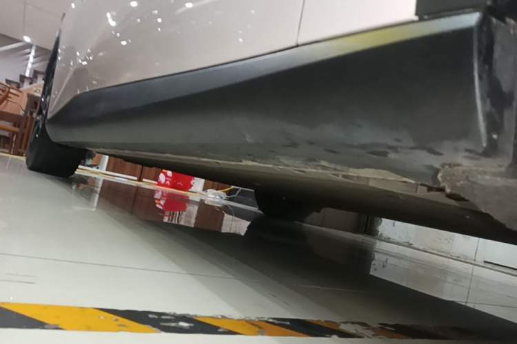 Used ARCFOX Alpha S5 2024 708MAX 200kW Right Side Sill