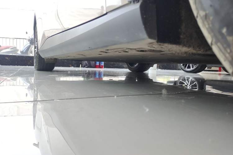Used ARCFOX Alpha S5 2024 560MAX 185kW Right Side Sill