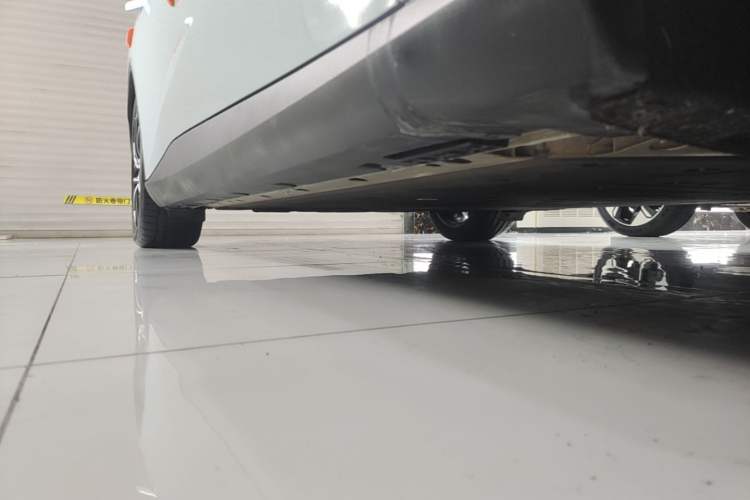 Used ARCFOX Alpha S5 2024 708MAX 200kW Right Side Sill