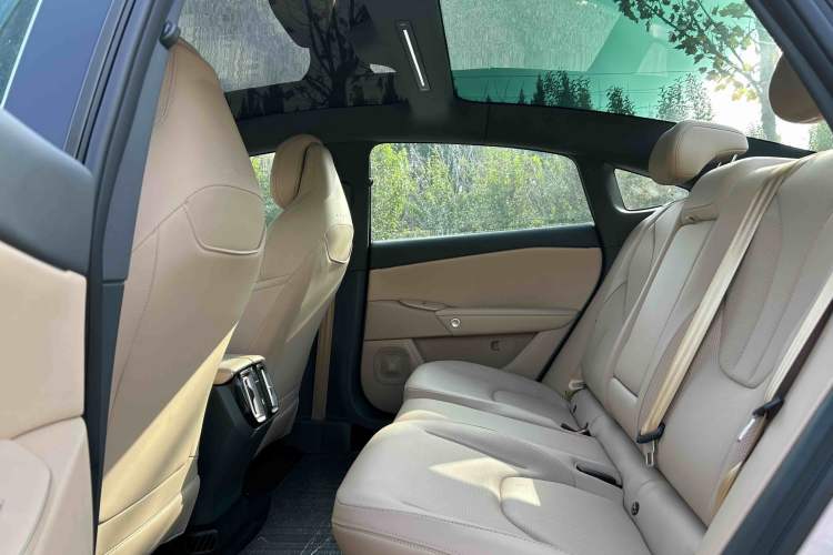 Used ARCFOX Alpha S5 2024 560PRO 185kW Interior 1
