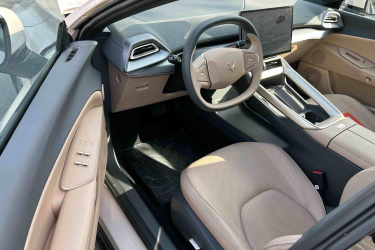 Used ARCFOX Alpha S5 2024 560PRO 185kW Interior 3