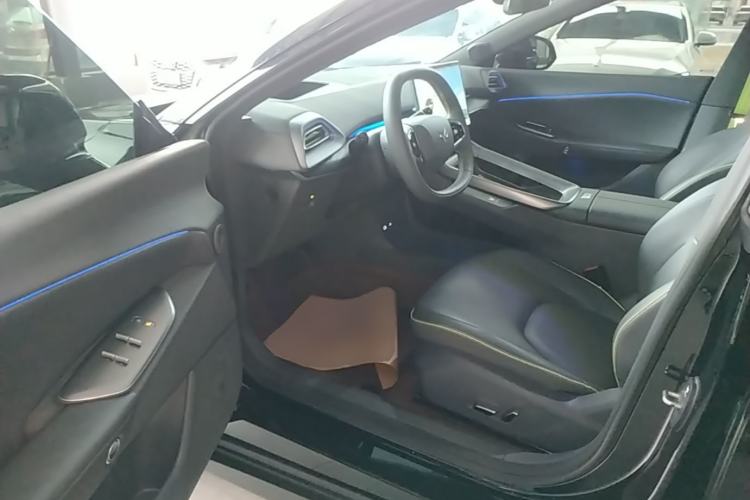 Used ARCFOX Alpha S5 2025 560MAX 185kW Driver Seat