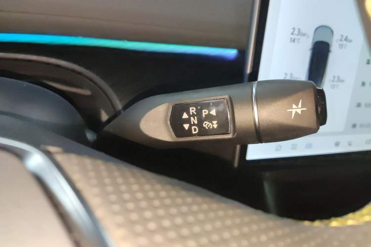 Used ARCFOX Alpha S5 2025 560MAX 185kW Gear Lever