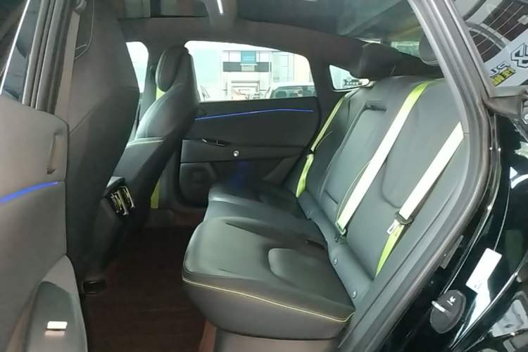 Used ARCFOX Alpha S5 2025 560MAX 185kW Left Rear Seat