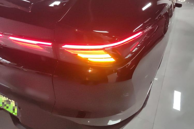 Used ARCFOX Alpha S5 2025 560MAX 185kW Right Rear Taillight