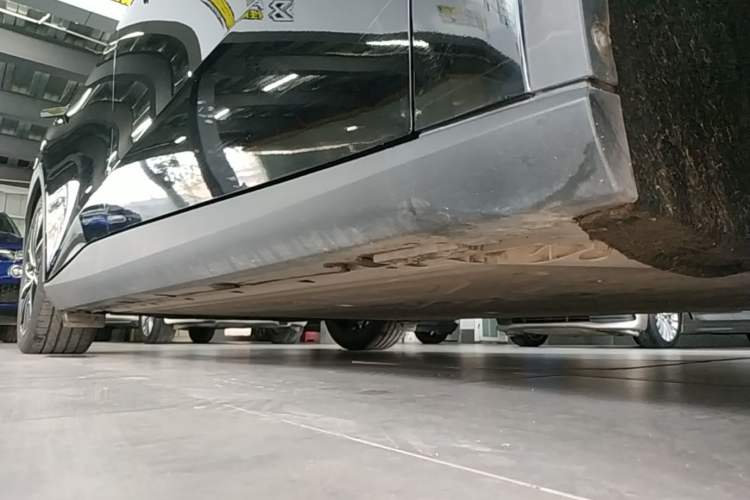 Used ARCFOX Alpha S5 2025 560MAX 185kW Right Side Sill