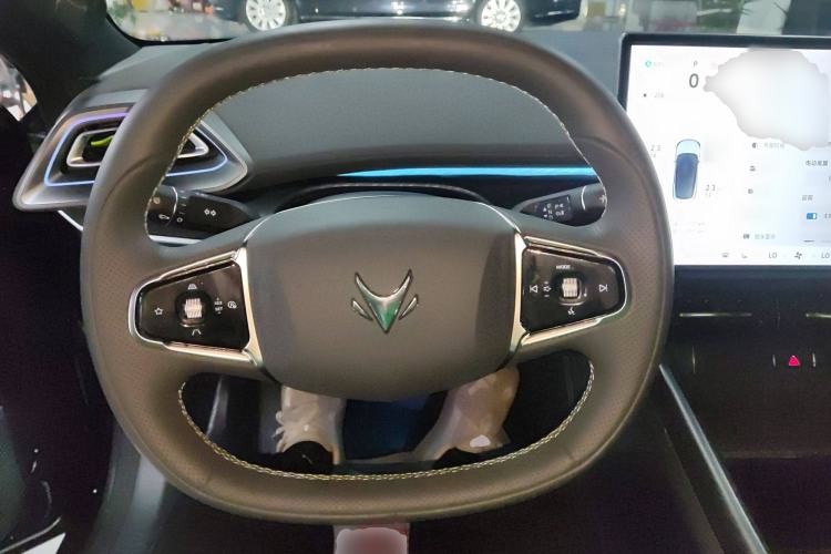 Used ARCFOX Alpha S5 2025 560MAX 185kW Steering Wheel