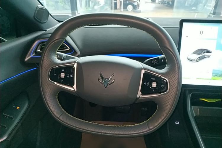 Used ARCFOX Alpha S5 2025 560MAX 185kW Steering Wheel