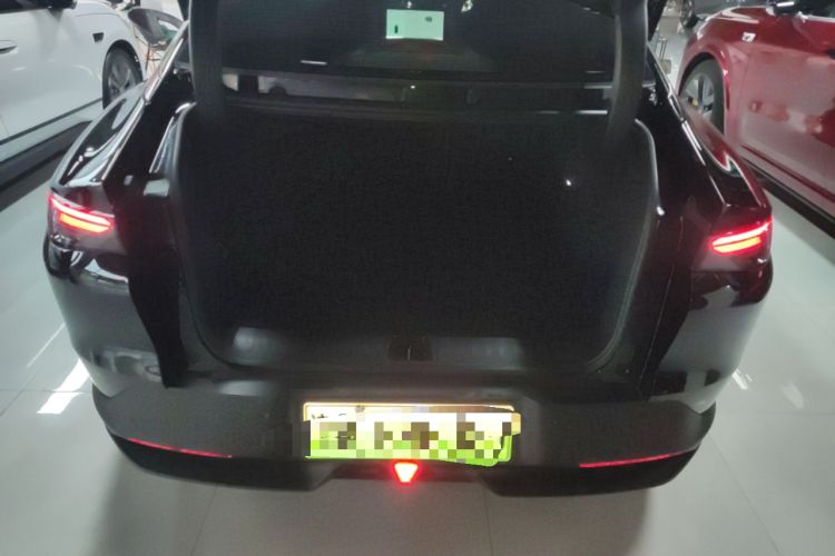 Used ARCFOX Alpha S5 2025 560MAX 185kW Trunk