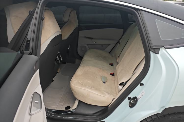Used ARCFOX Alpha S5 2025 Facelifted 708MAX 200kW Left Rear Seat