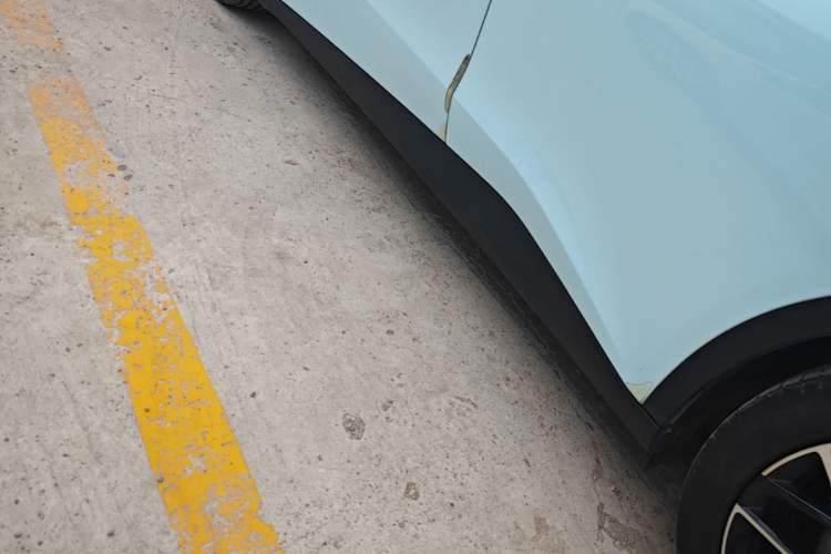 Used ARCFOX Alpha S5 2025 Facelifted 708MAX 200kW Left Side Sill