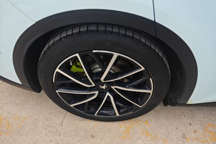 Used ARCFOX Alpha S5 2025 Facelifted 708MAX 200kW Right Rear Wheel Hub