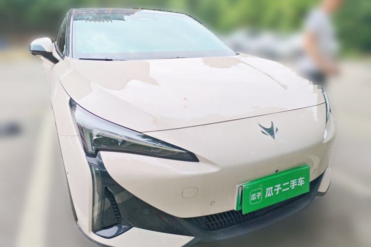 Used ARCFOX Alpha S5 2025 560MAX 185kW Front Right 45 Deg
