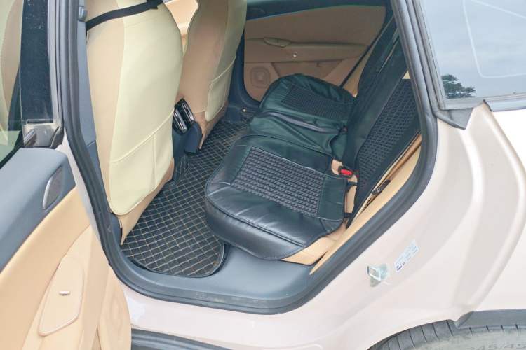 Used ARCFOX Alpha S5 2025 560MAX 185kW Left Rear Seat
