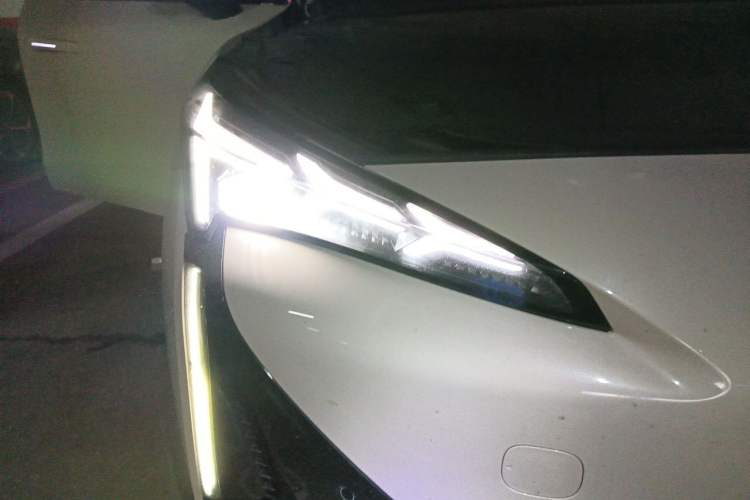 Used ARCFOX Alpha S5 2025 708MAX 200kW Right Front Headlight
