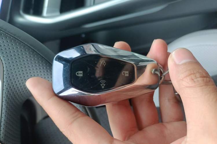 Used ARCFOX Alpha S5 2025 668MAX Shenxing Version 200kW Vehicle Key